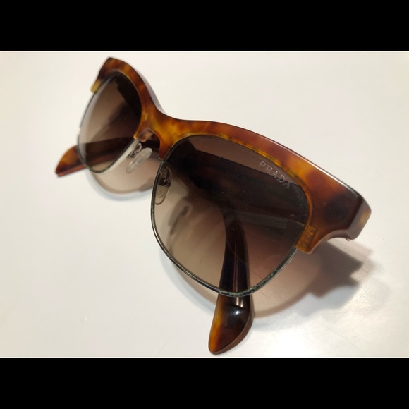 Authentic Prada unisex clubmaster sunglasses - Picture 3 of 8